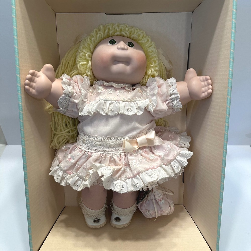 Cabbage Patch Kids 1985 Porcelain Doll Leslie Ellen 4892 COA LED 0005 Pink Dress